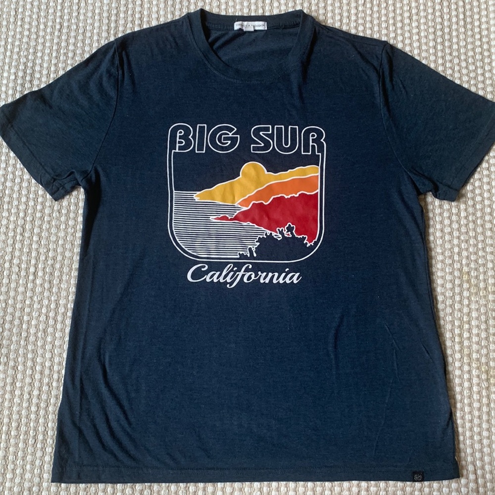 Threads 4 Tought brand-dark blue tee- size M